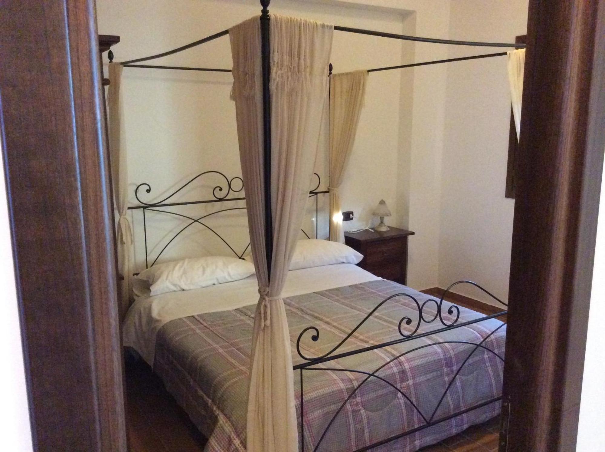Hotel Il Feudo Dei Pierleoni Celano Pokoj fotografie