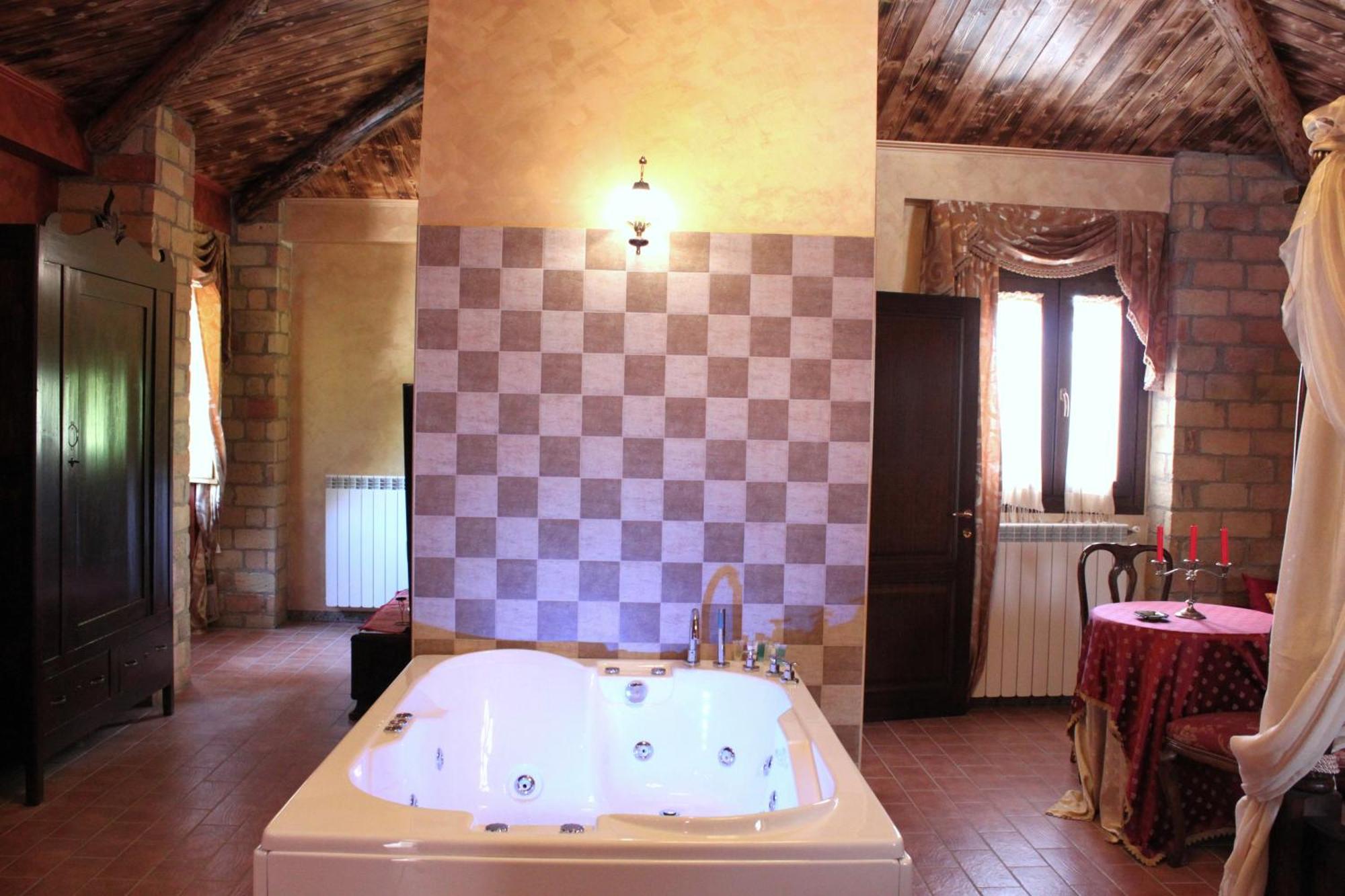 Hotel Il Feudo Dei Pierleoni Celano Pokoj fotografie