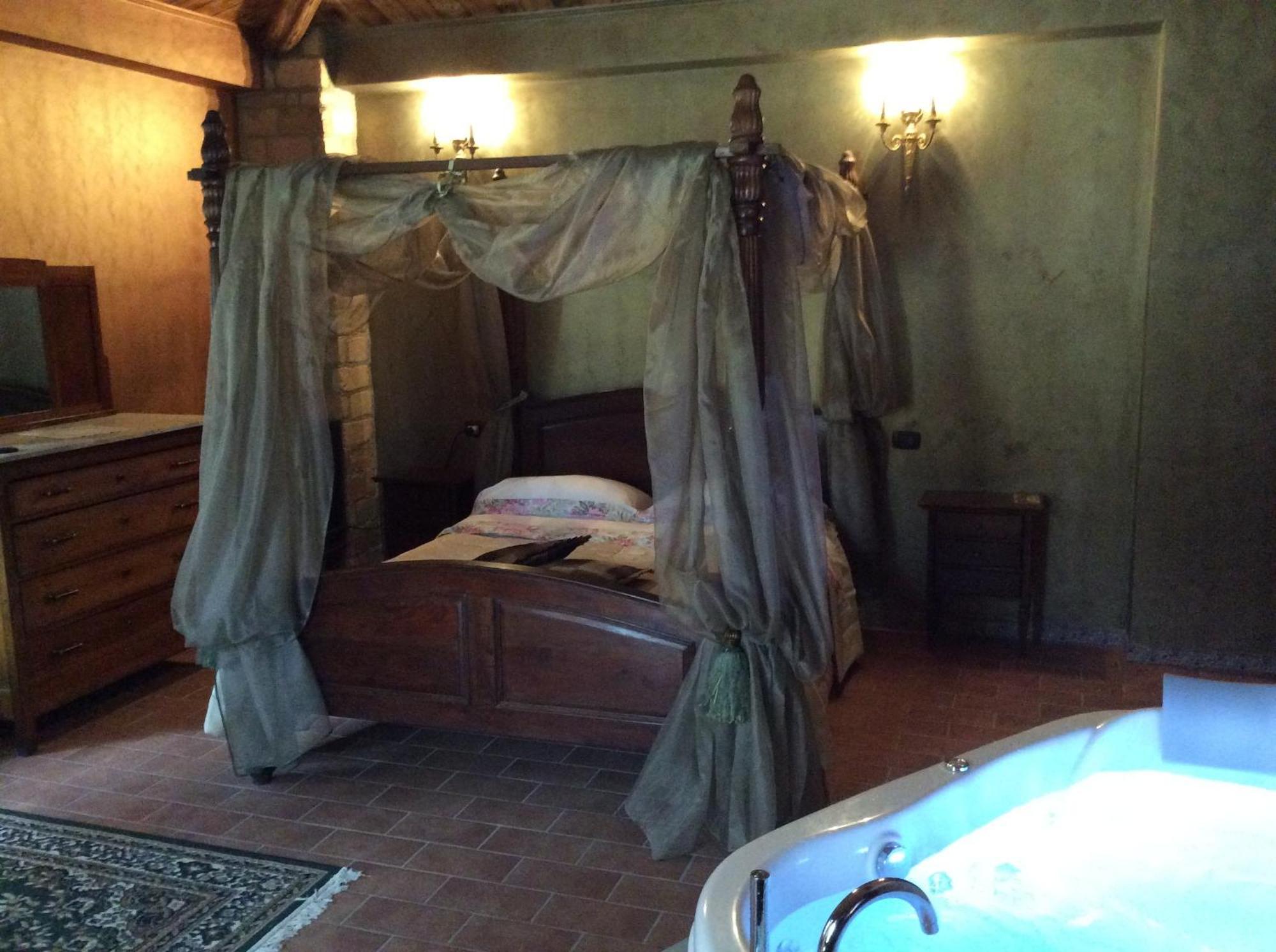 Hotel Il Feudo Dei Pierleoni Celano Pokoj fotografie