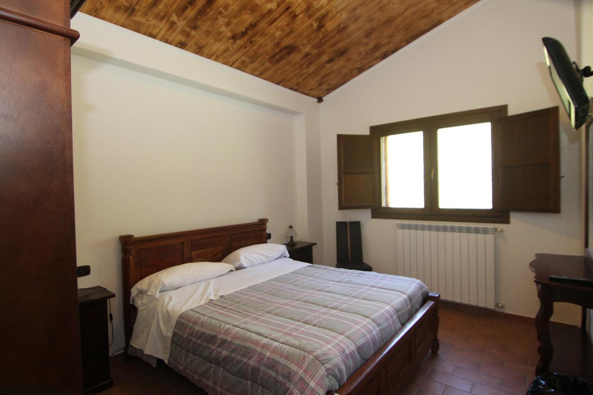 Hotel Il Feudo Dei Pierleoni Celano Exteriér fotografie